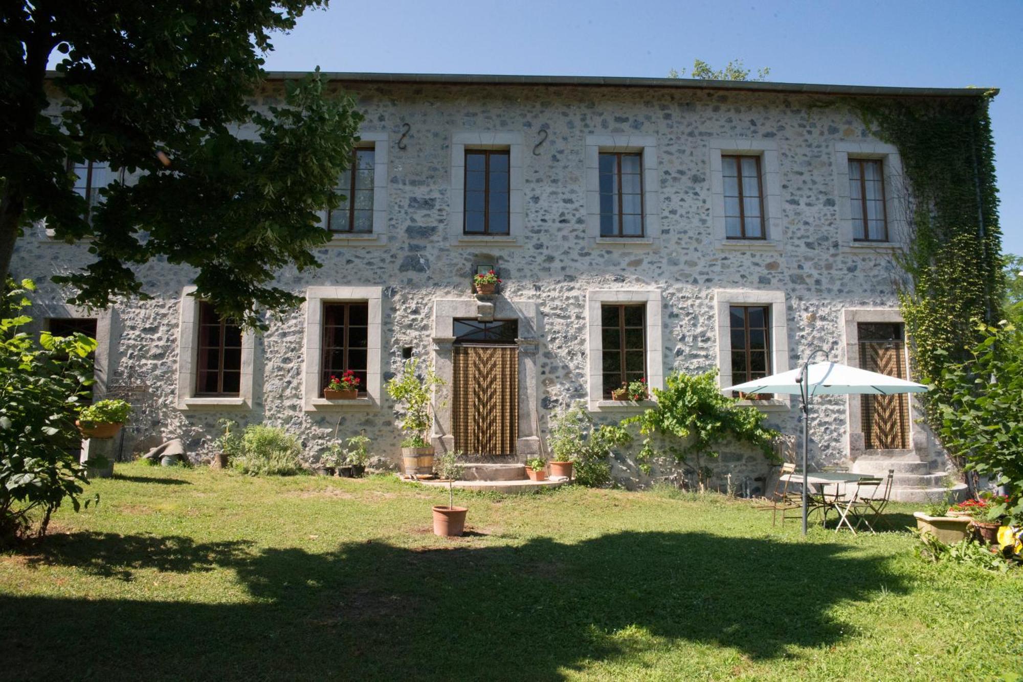 Les Ondines Hotel Gembrie Ngoại thất bức ảnh